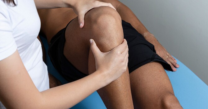 Can Physical Therapy Help With Runner's Knee? What You Need to Know image