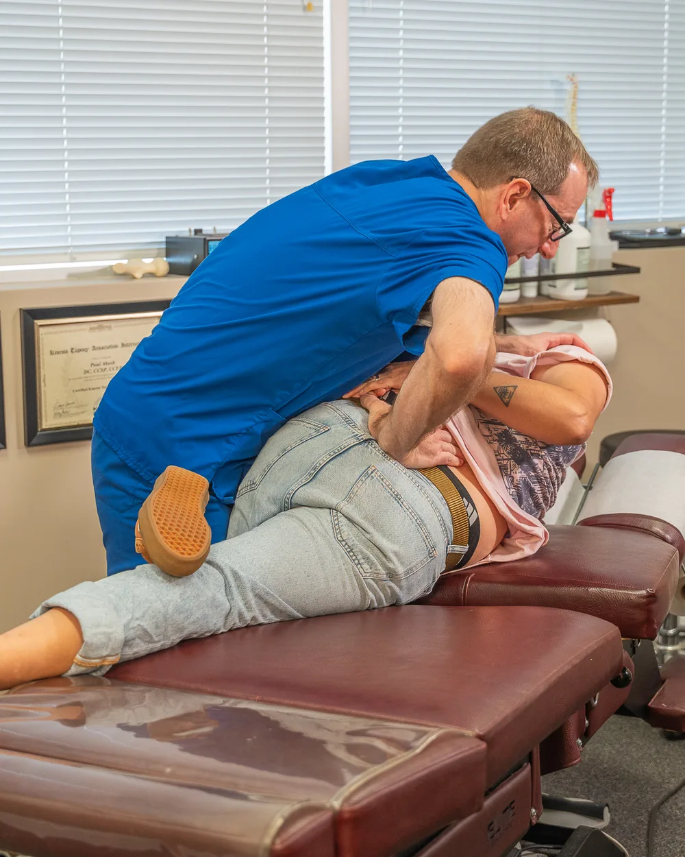 Chiropractic treatment at Towson Integrative Health